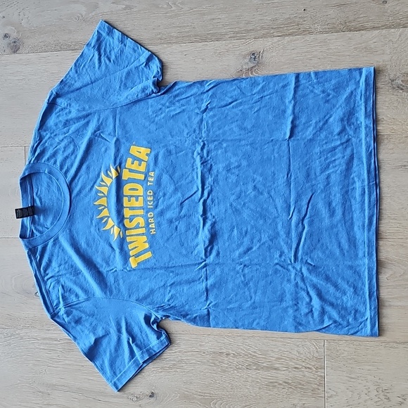 NWOT Twisted Tea Hard Ice Tea Shirt - Picture 1 of 5